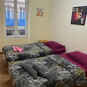 Lyonnais Hostel
